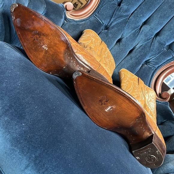 Men’s Justin western boots - Picture 3 of 6